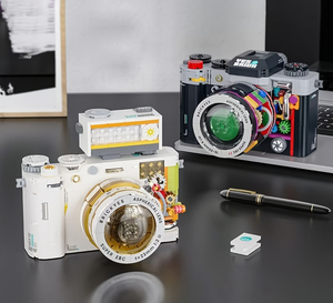 ANALOGOVÉ FOTOAPARÁTY | 556 kusů